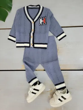 Set aus gedrehtem Pullover und Hose für Babys